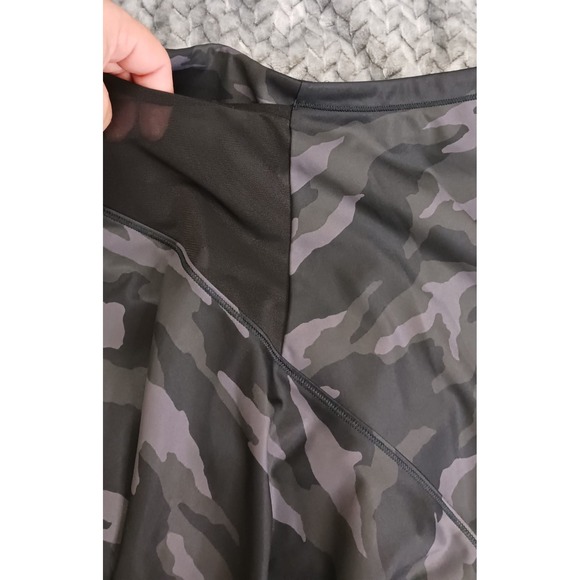 ATHLETA Camo black MATCH POINT tennis SKIRT  Medium GOLF skort EUC - Picture 5 of 13